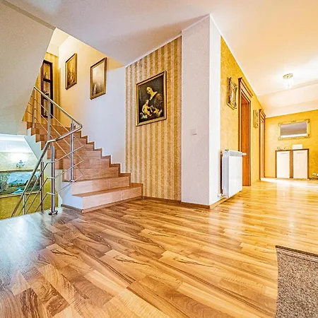 Pension Onix Vienna Airport Hotel Maria Ellend