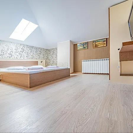 Hotel Pension Onix Vienna Airport