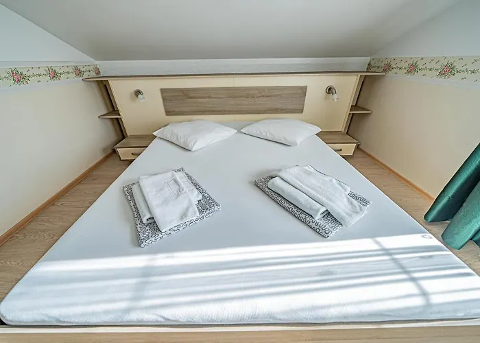 Pension Onix Vienna Airport * Maria Ellend